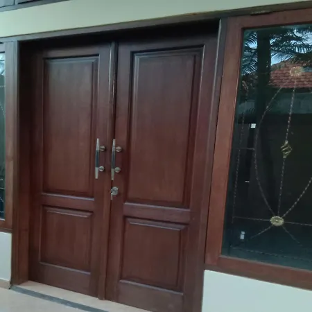 Loven Sanur Guest House